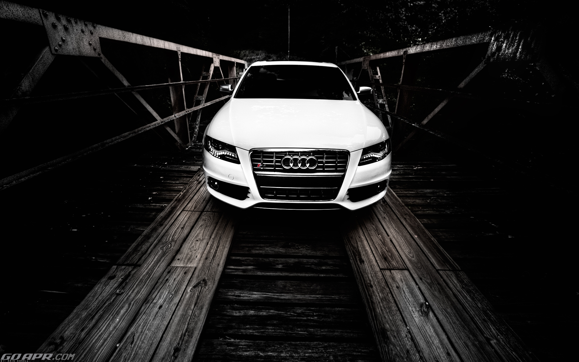 Ауди а4 телефон. Ауди а4 б8. Audi a4 b8 Wallpaper. Audi s4 White.